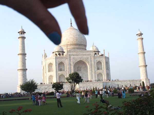 Picking up the Taj Mahal