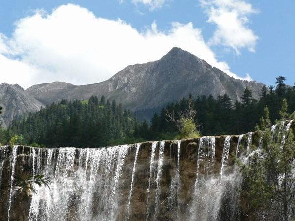 Pearl Shoal Waterfalls