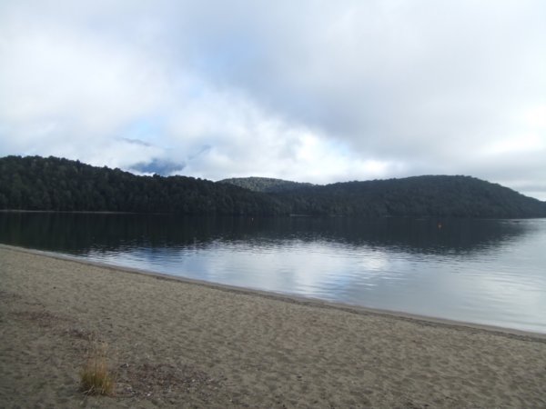 Lake  Te Anau!!