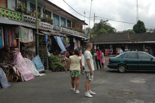De markt in Berantan Bedugu