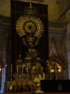 Huge altar and Monstrance made of silver