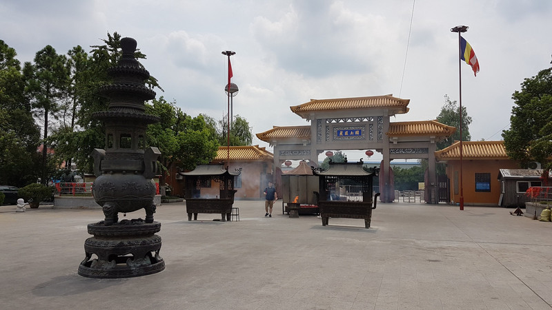 Incense burning in Qibao