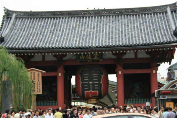 Entrance to Sensoji 