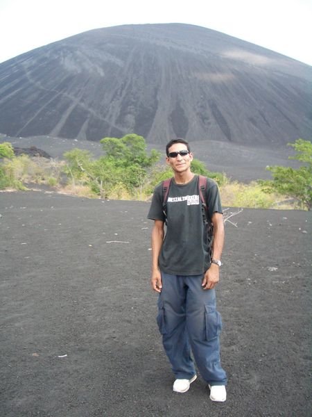 beim Vulkan Cerro Negro - Leonardo