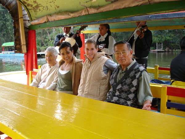 Mexico D.F. - Xochimilco - Tadeo, seine Frau, Thelma und ich