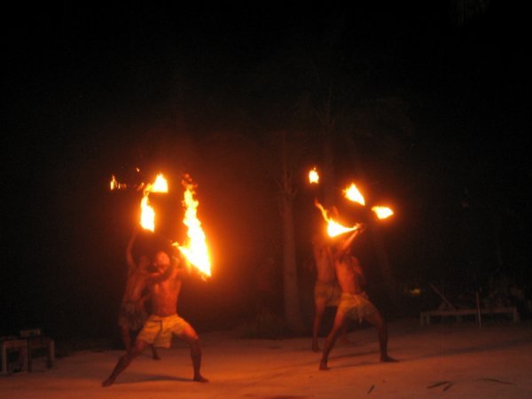 Fiji Dancers 1
