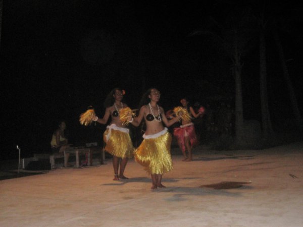 Fiji Dancers 6