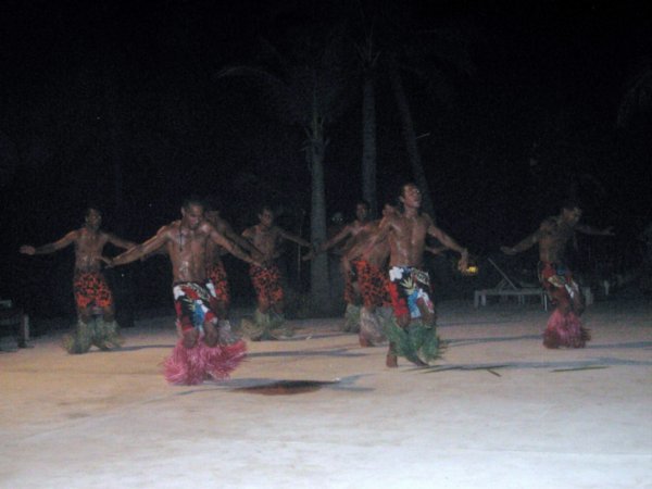 Fiji Dancers 7