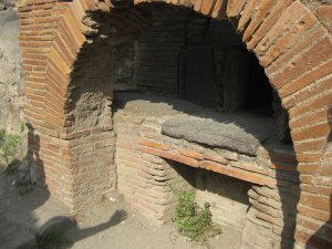 Bread-making oven