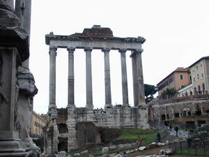 A walk through the ancient Roman ruins