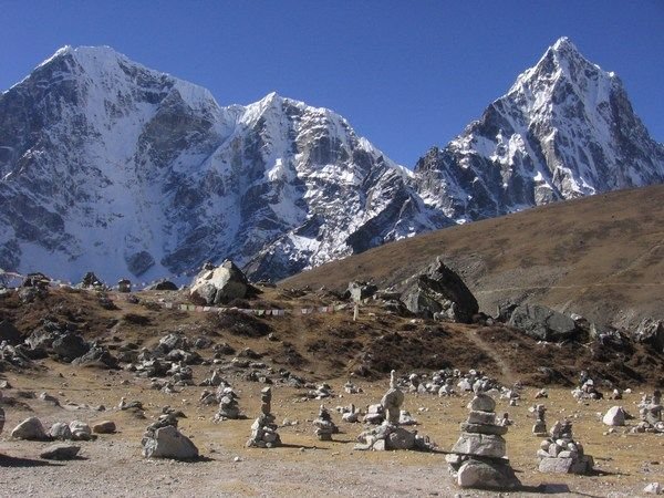 A field of stones made by trekkers passing through
