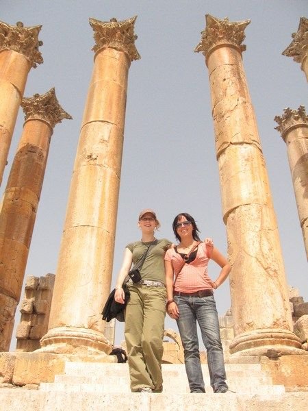 Nora and Tessa at Jerash