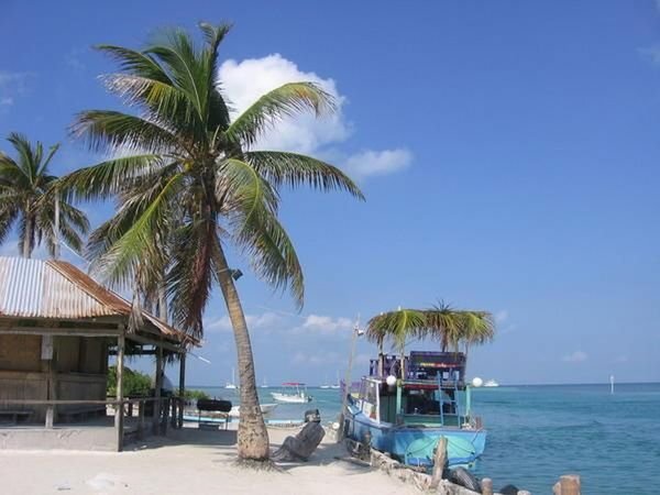 A sunny day in Caye Caulker, Belize