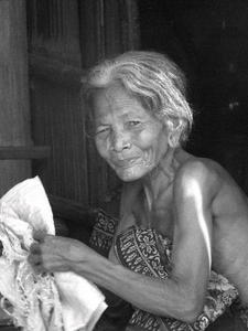 Tampuang woman