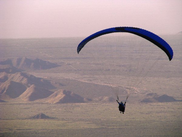 Mommy´s gone paragliding
