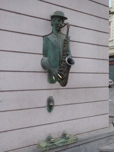 Jazz statue 