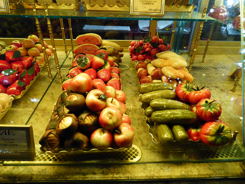 Marzipan fruits and vegetables 