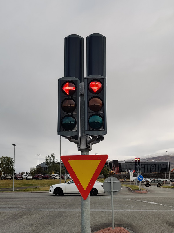 Akureyri traffic lights 