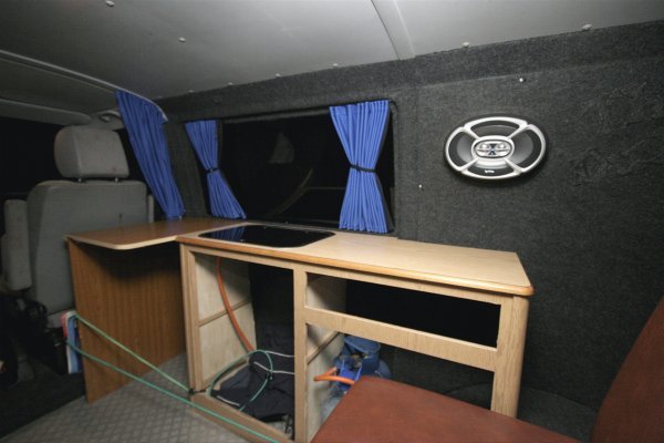 Speaker & Curtains