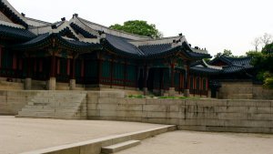 Changduk Palace