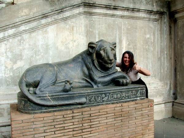 Outside the Musei Vaticani