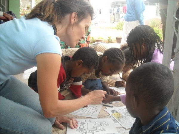 Ruta coloring with kids from Safe House