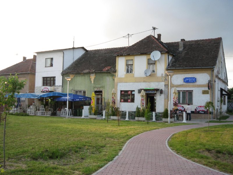 country pub before Hungarian border