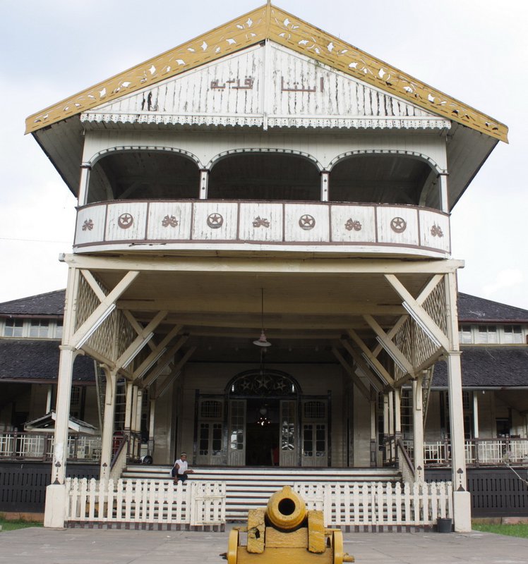 sultans palace in pontianak