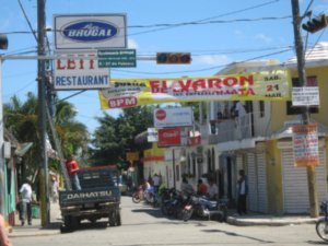 Rue principale, Luperon, République Dominicaine