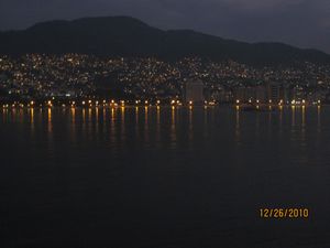 Arriving in the dark to Acapulco