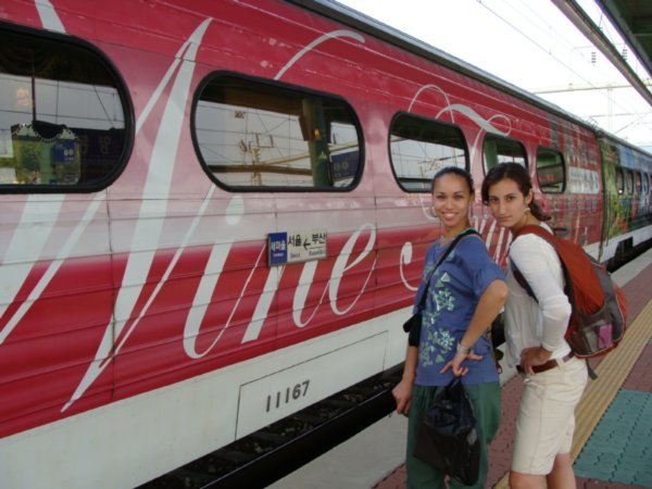 Leandra and Sarah boarding the Wine Train