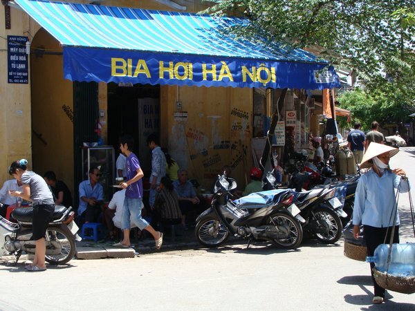 The famous Bia Hoi (beer restaurant)