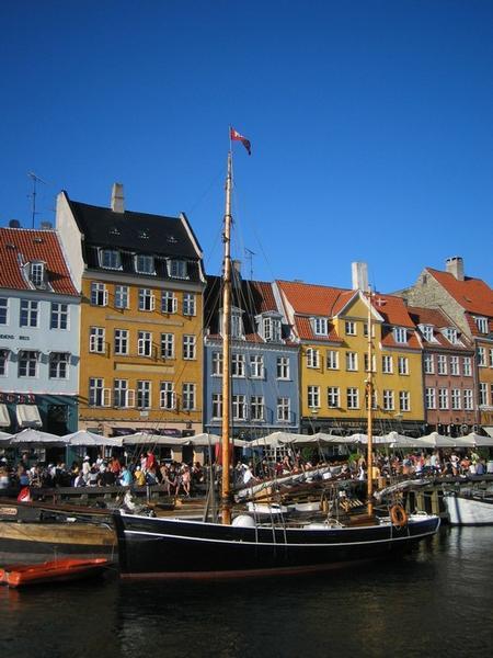 Being surrounded by water, sailing is very popular in Copenhagen!