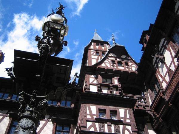 A courtyard view of Peles Castle