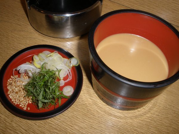 Toppings of soba