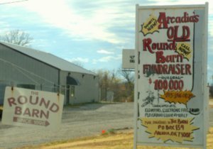 Arcadia, OK - Round barn signs