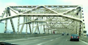 Kentucky - Crossing the bridge to Indiana