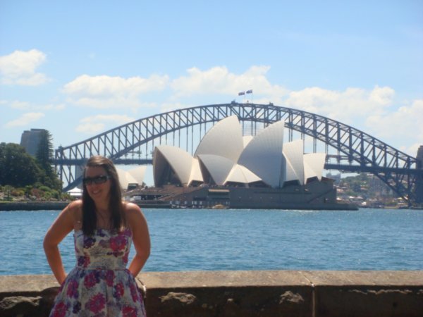 Hayley in front of the Opera House and Bridge