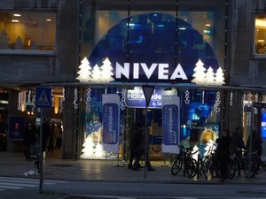 Hamburg - Nivea HQ (D's idea of  heaven)