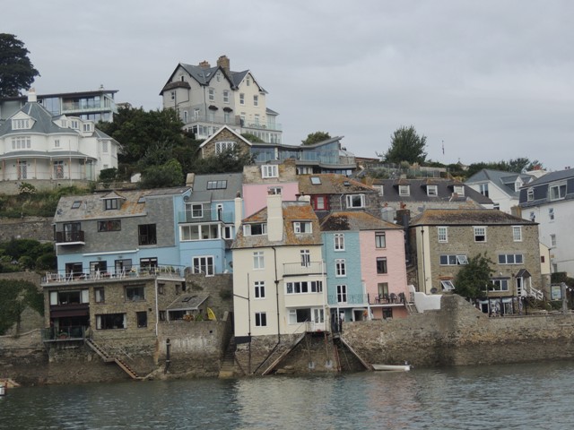 houses ashore