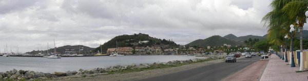 Un panoramique de la baie de Marigot