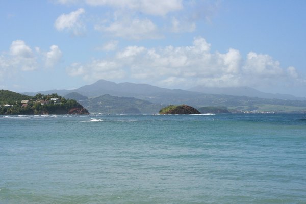 Le nord de la Martinique vu de la péninsule de la Caravelle