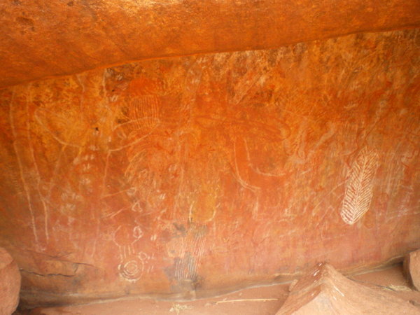 Aboriginal markings on Uluru