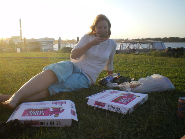 Lovely pizza by the sea