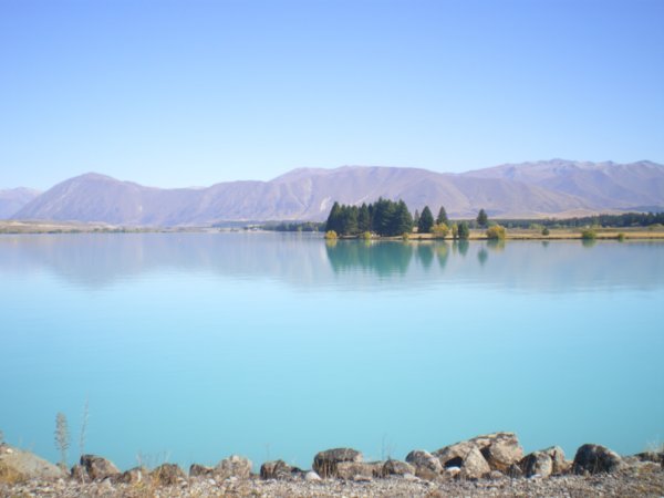 A v.blue lake