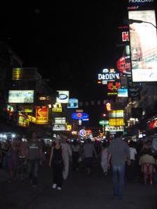 Khaosan Road by night 