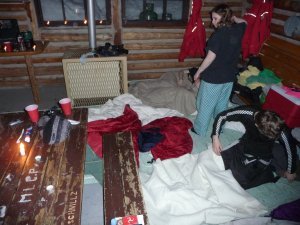 8 mattresses on the refuge floor - very cosy!