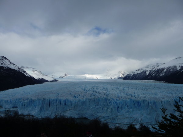 The great expanse of the glacier...