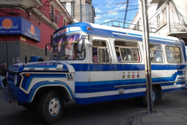 Micro (= bus in La Paz)