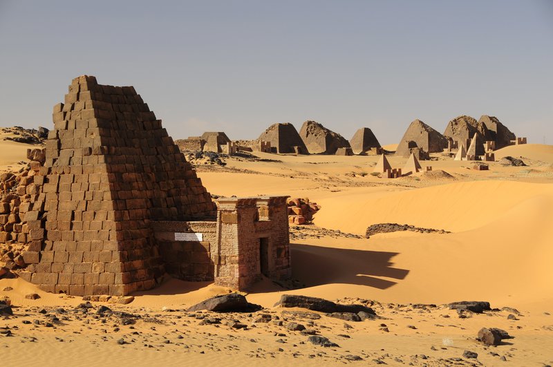 1 - Begrawiya Pyramids
